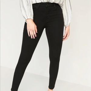 Old Navy rockstar High Rise Skinny Jeans